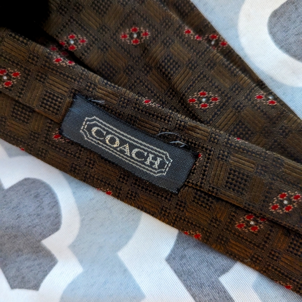 Coach tie